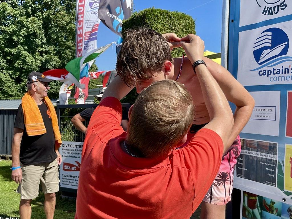 ការពិនិត្យអត្ថប្រយោជន៍៖ សារៈសំខាន់នៃការសហការណ៍