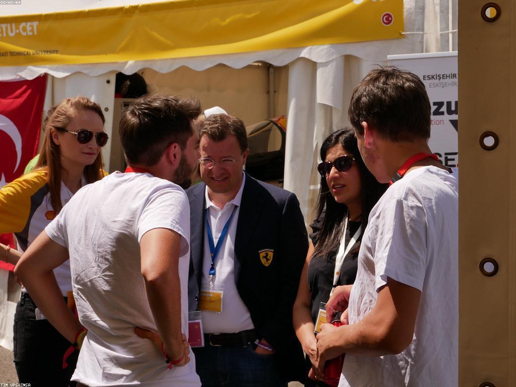 អត្ថប្រយោជន៍នៃក្រុមហ៊ុនដែលផ្តល់អត្ថប្រយោជន៍ក្តៅ